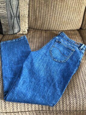 Lee Regular Fit Straight Leg 16 SHORT Secretly Shapes Womens Jeans 36" Waist #KF